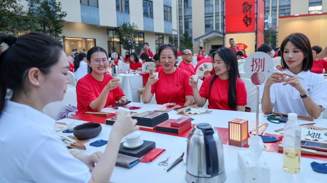 亚傅娱乐app官网手机版登录